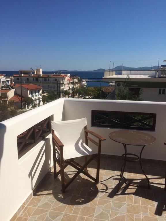 N&Μ Apartment Méthana Екстериор снимка