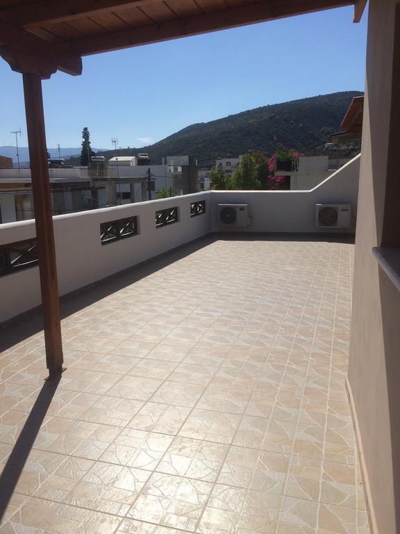 N&Μ Apartment Méthana Екстериор снимка